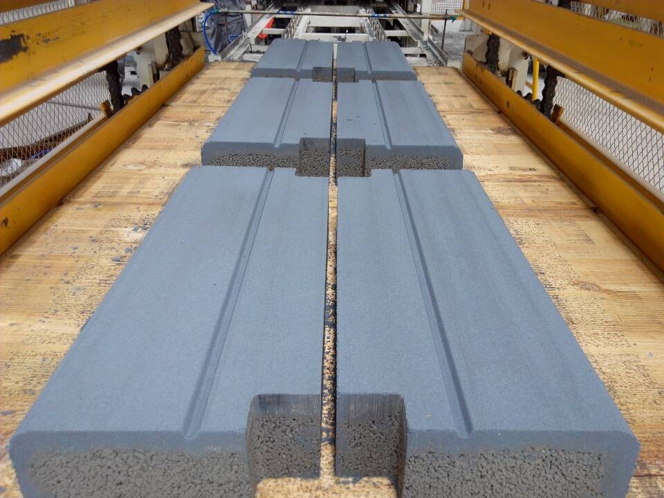 海綿生態透水磚生產線解決方案